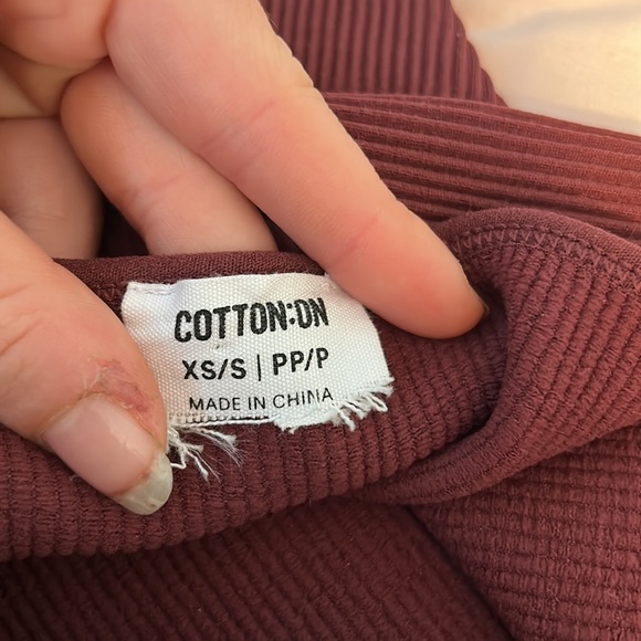 Maroon Cropped ribbed halter top from cotton on - Picture 3 of 3